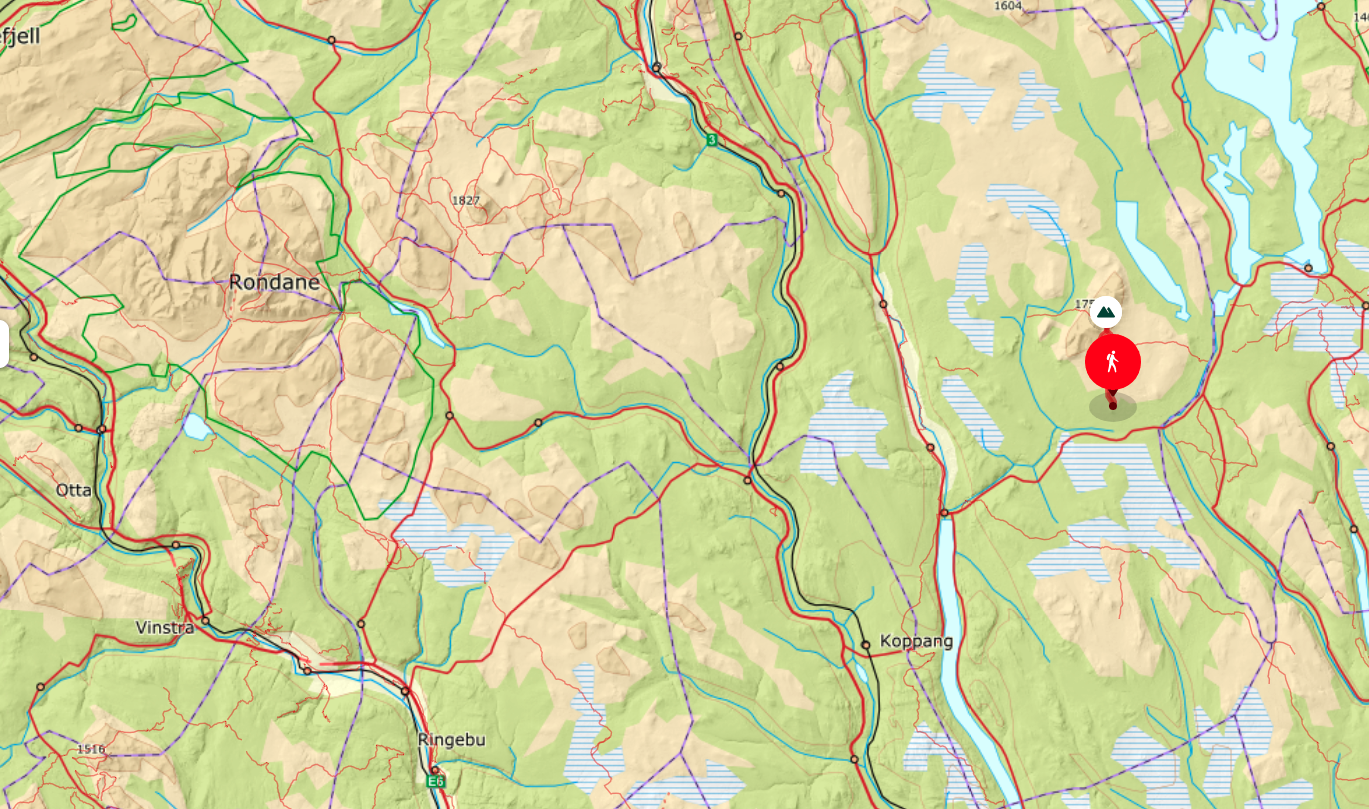 Wide-area map showing Rondane national park to the west of Sølen and the mountain reach across the border into Sweden to the east